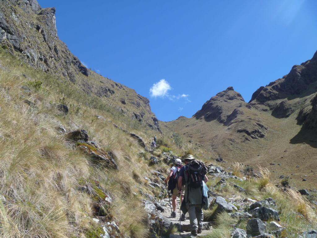 Inca trail, Warmiwañusca, Llulluchampa