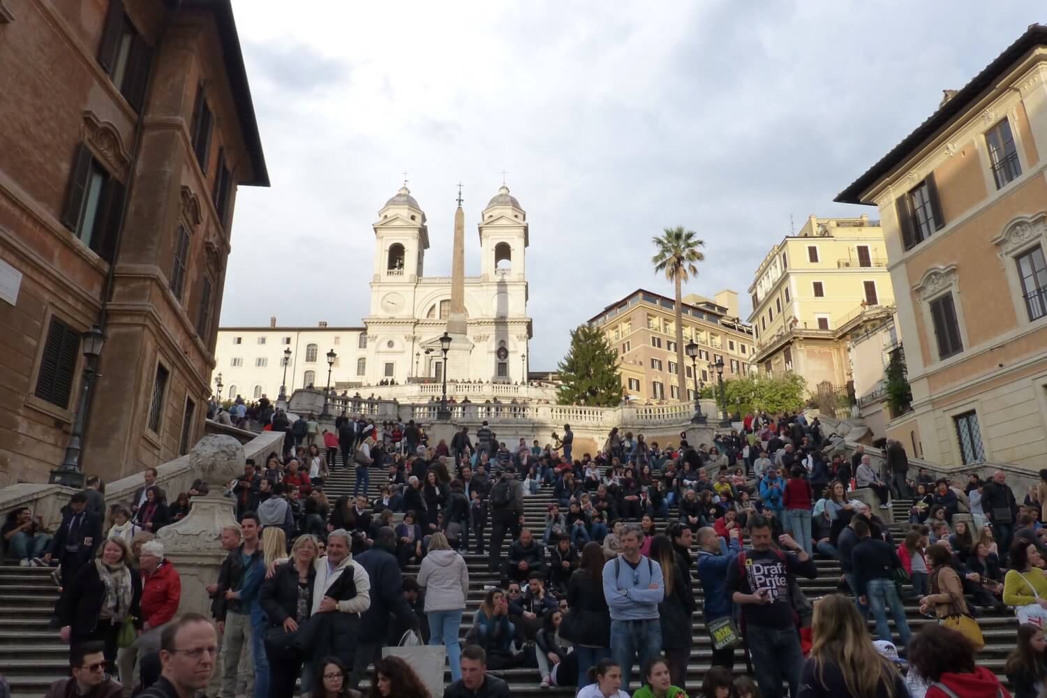 spanish steps Rome, crowded spanish steps