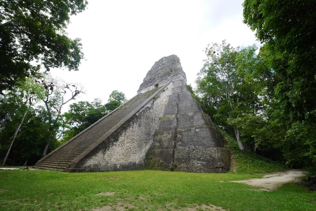 temple V reconstruction, Tikal temple 5
