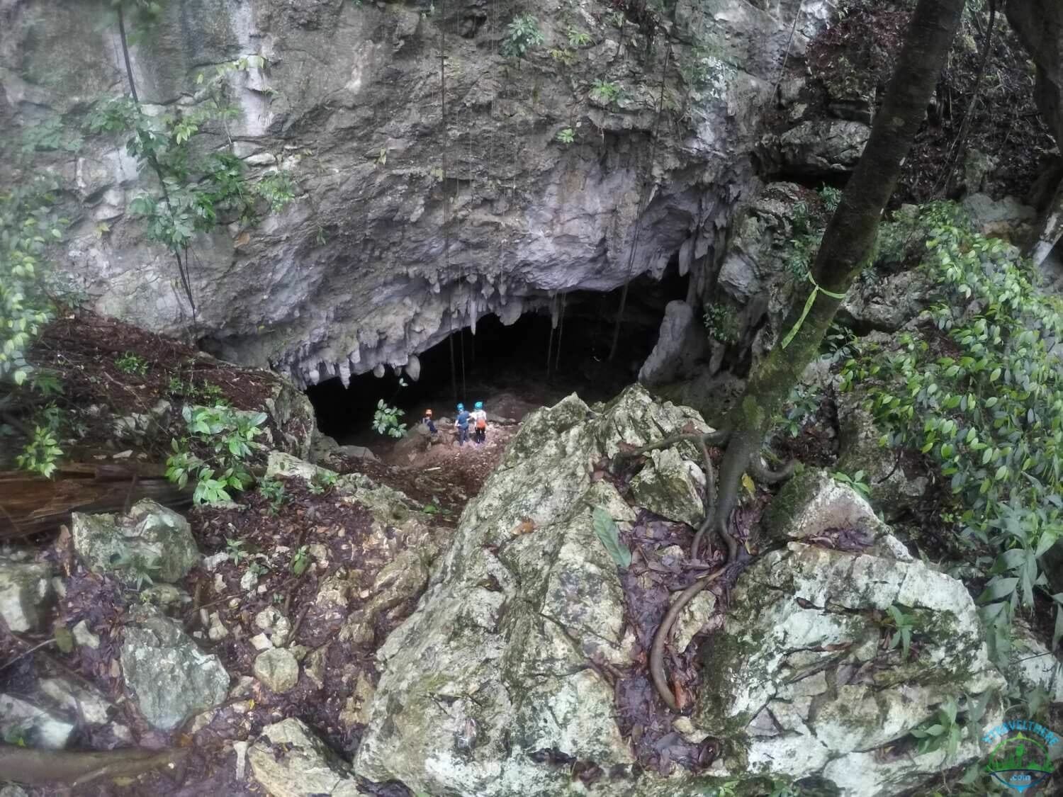 crystal cave entrance
